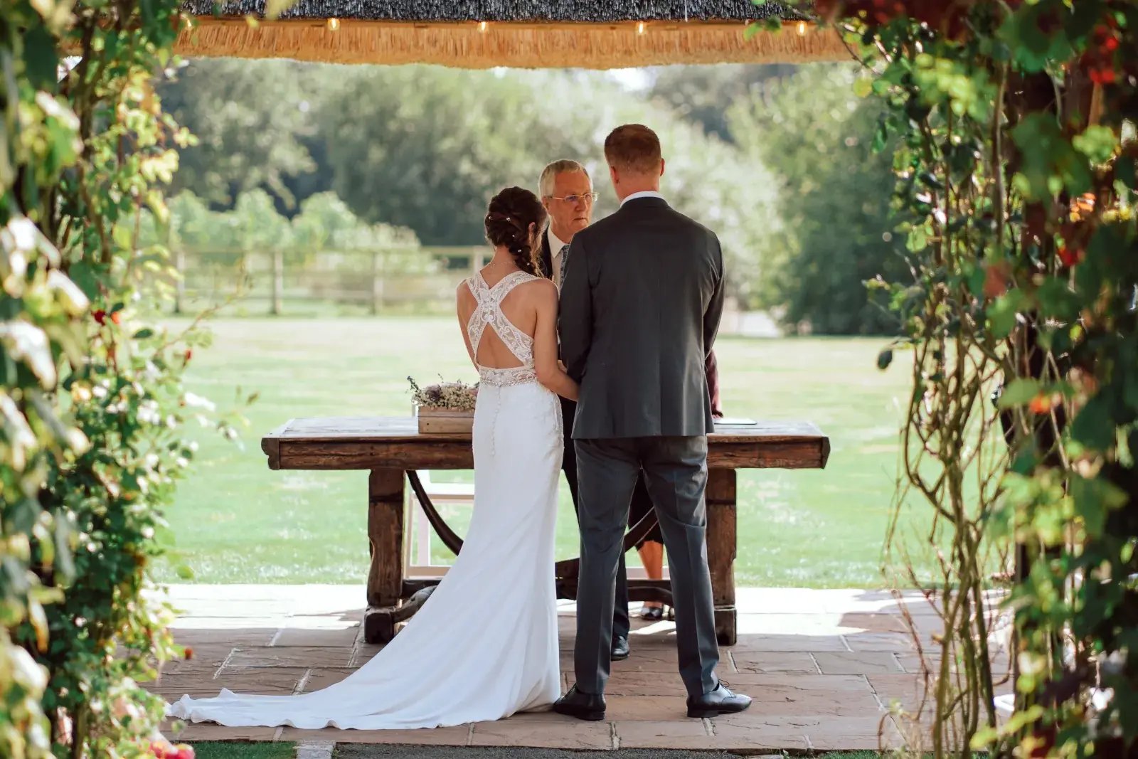 high-house-weddings-exclusive-events-venue-liam-gillan-photography-chris-emma-9-1600x1067