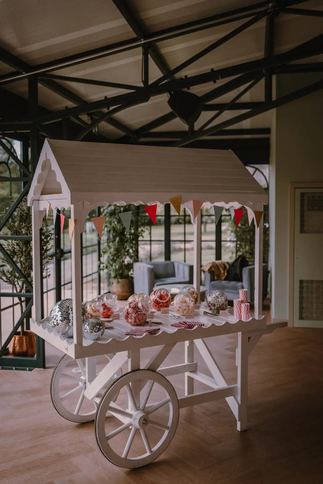 high-house-exclusive-wedding-event-venue-chelmsford-by-fraser-parry-photography-rhi-joey-r2-6-1100x1650