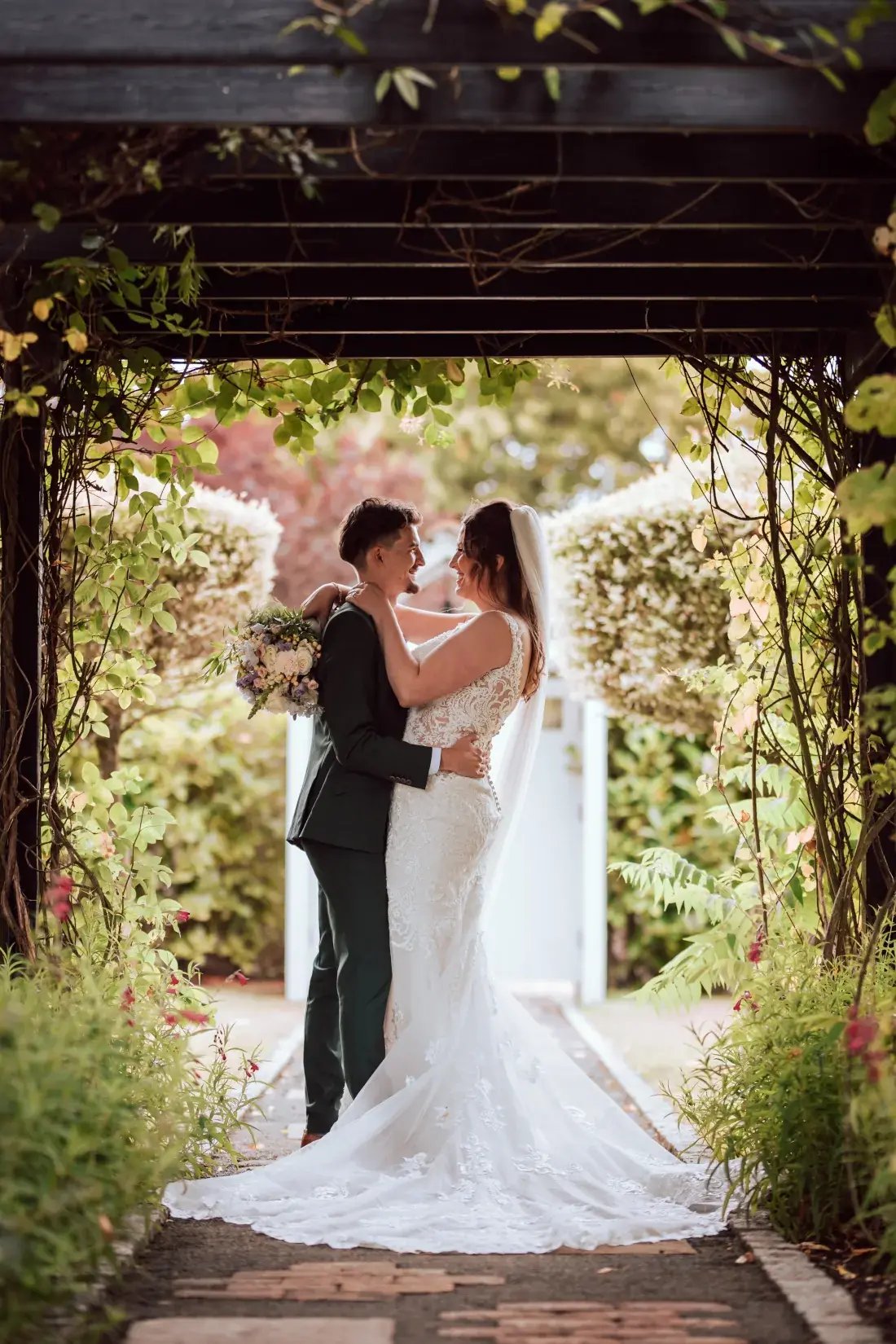 high-house-weddings-exclusive-events-venue-liam-gillan-photography-ben-lisa-20-1100x1650