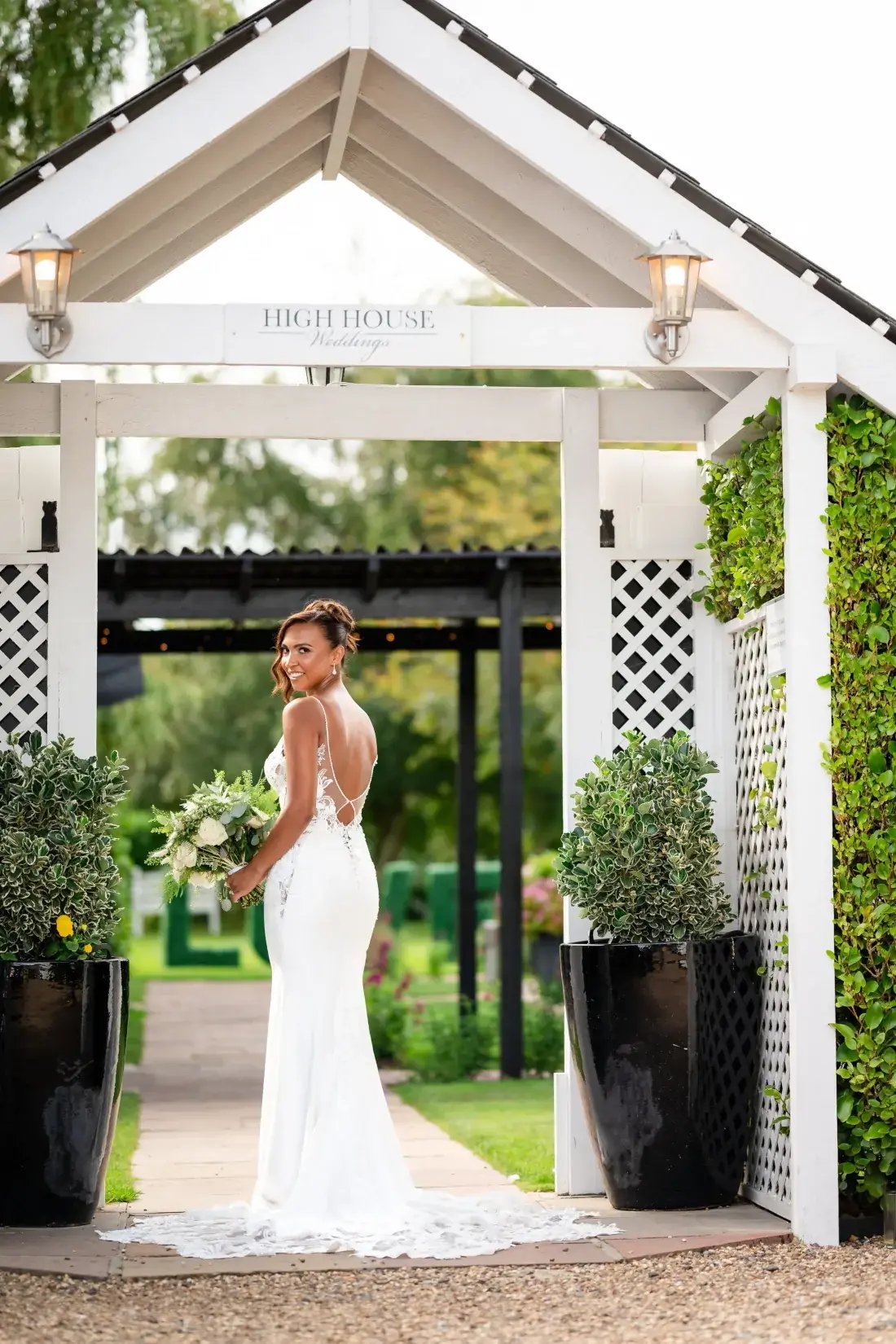 high-house-weddings-exclusive-events-venue-pauls-studio-photography-sophie-tim-2-1100x1650