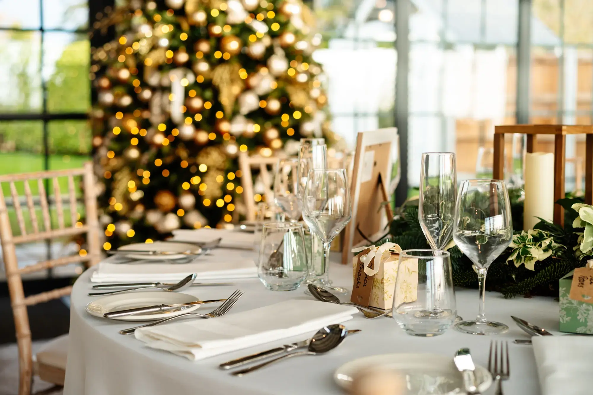 high-house-exclusive-wedding-event-venue-chelmsford-gd-photographer-festive-christmas-catriona-finbar-6-2000
