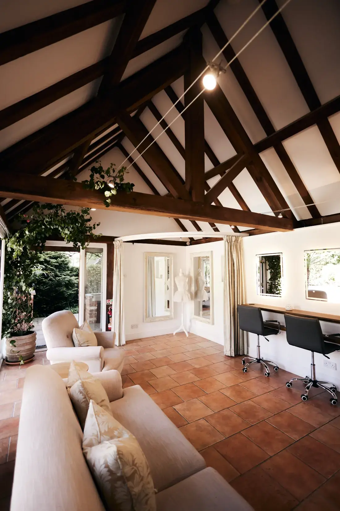 high-house-weddings-exclusive-events-venue-capella-photography-shoot-135-1100x1650